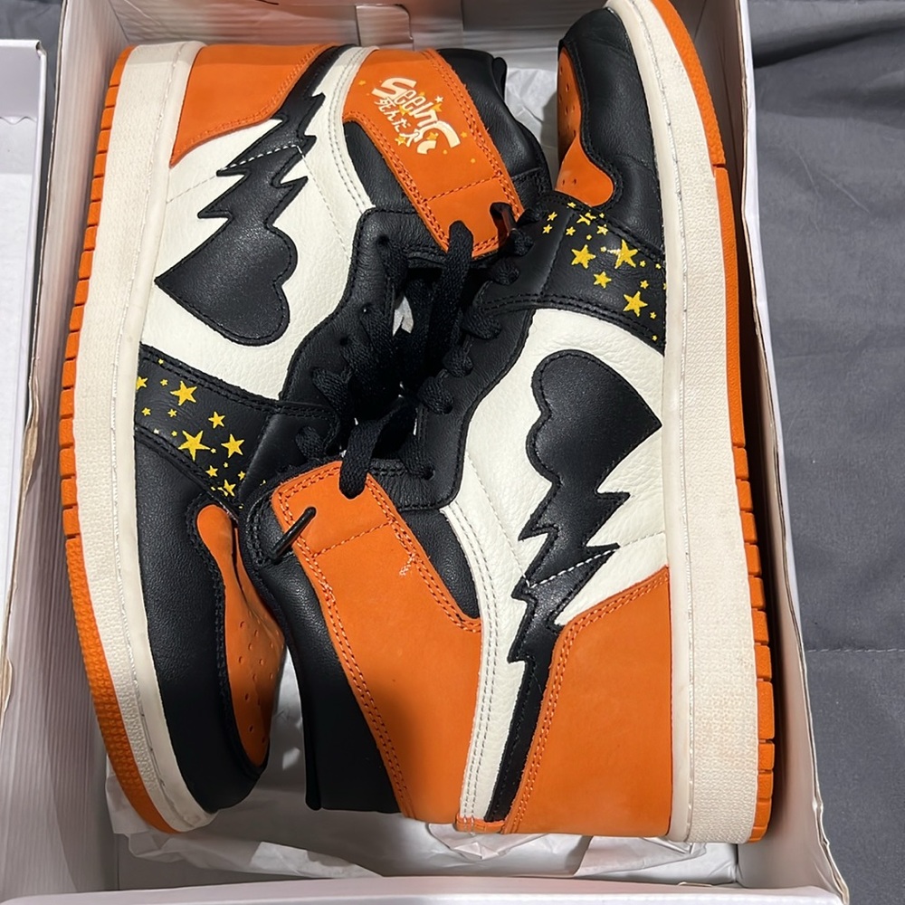 DeadStars Sneakers Size 10 (Seeing Dead People) Rare